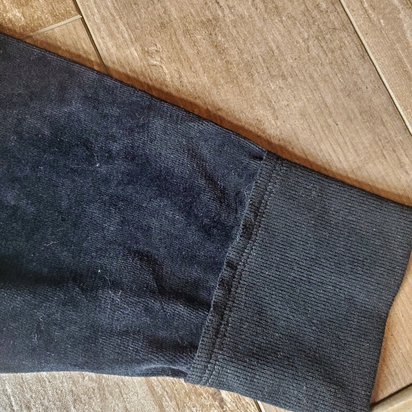 NWT JoyLab Black Velour Cropped Relaxed Fit Sweatshirt Women's Size Medium - Picture 11 of 16